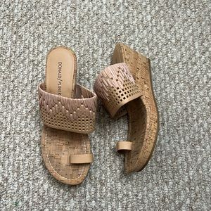 Donald Pliner size 7 wedge sandal heels tan